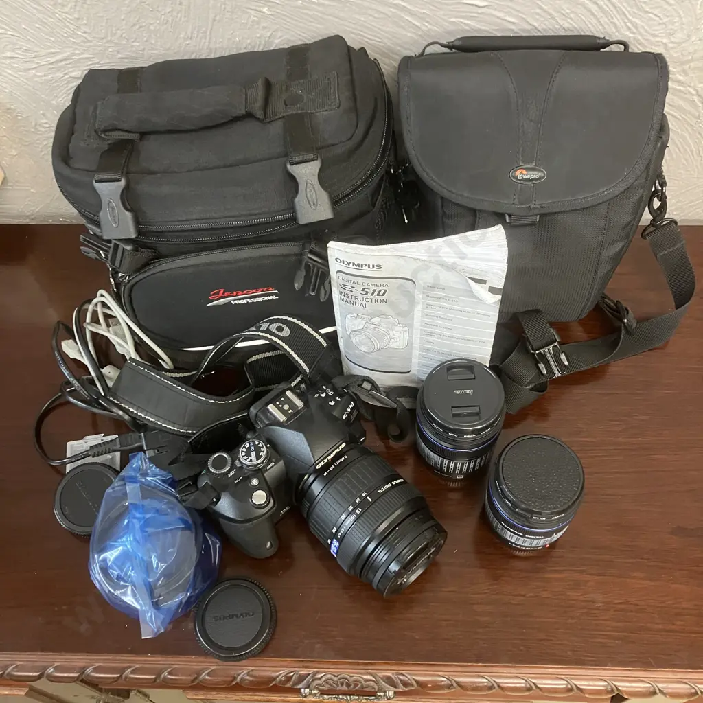 Olympus Evolt E-510 Digital Camera,18-180/3.5-6.3, 40-150/4-5.6, 14-42/3.5-5.6 Lenses, Cases, Manual, Charger, Card Etc Image 1++