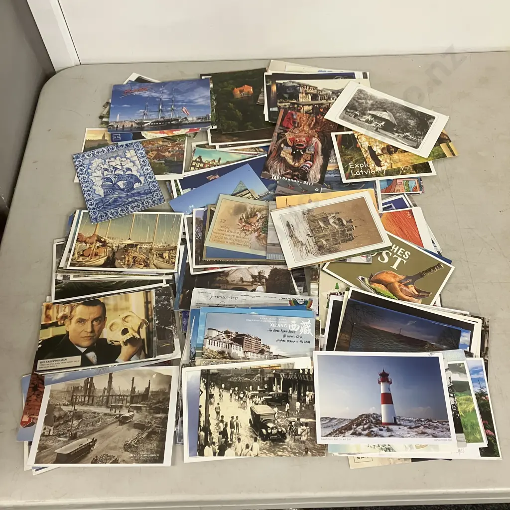 Lot of 200 World Postcards (Includes Some Very Old) Image 1++
