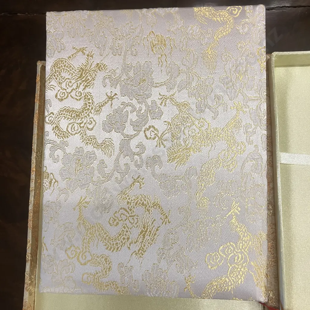 Vintage The Paper-Cuts Of Foshan - The Foshan Folk Art Research Institute, Hardcover in Box Image 1++