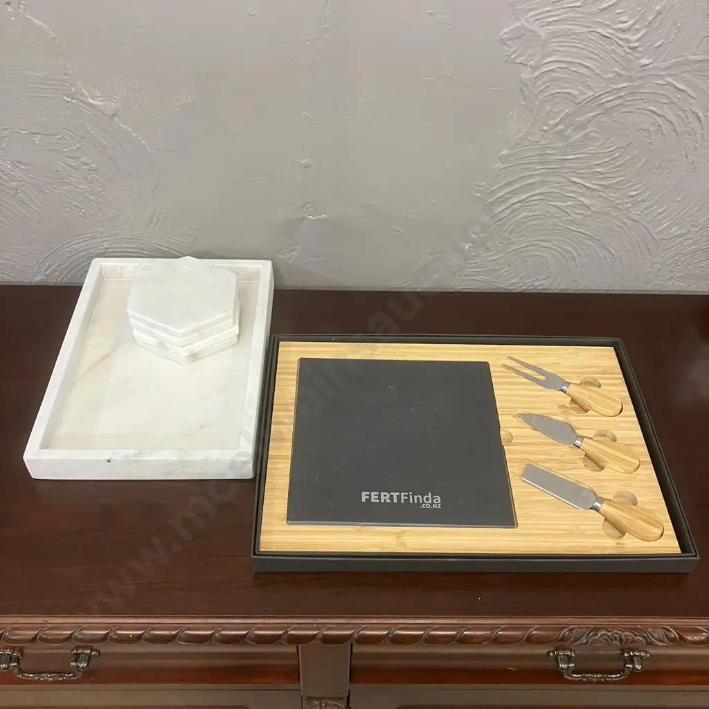 Marble Tray With 4 Coasters (20 x 29cm) And Boxed Slate Cheese Set Image 1++