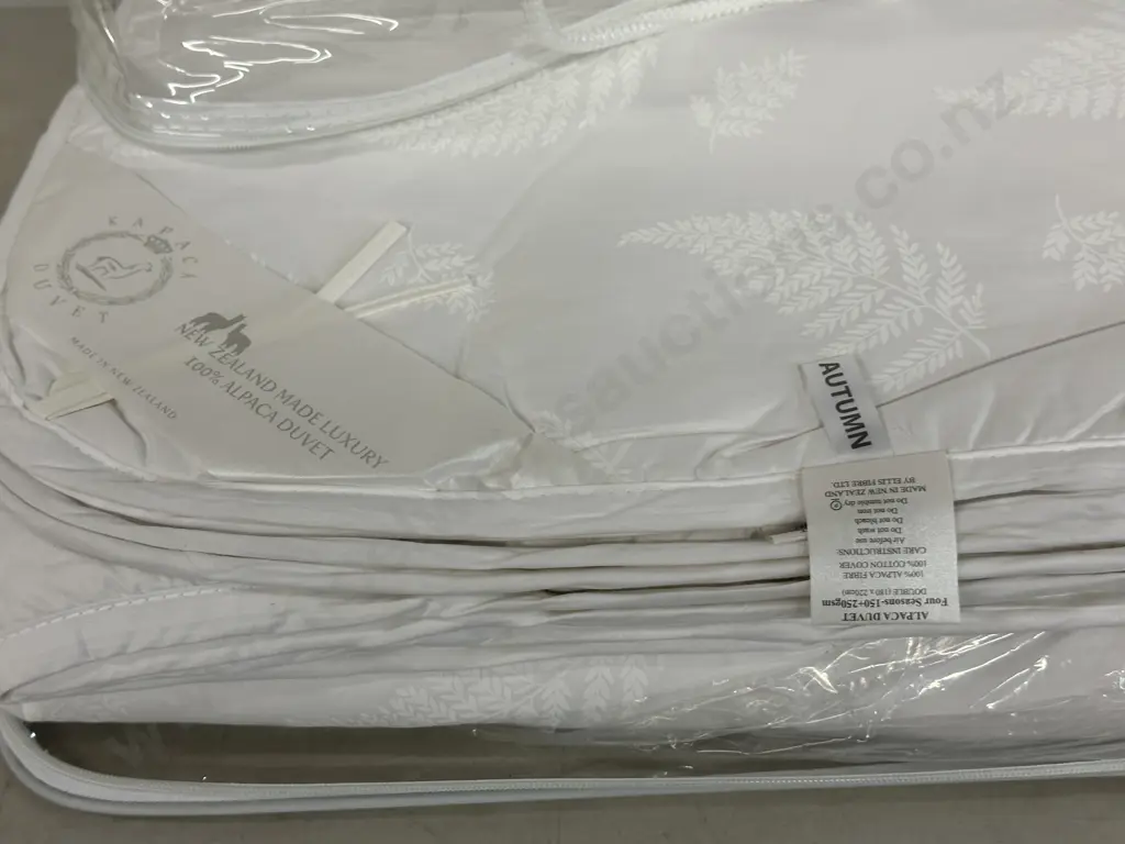 New Kapaca Alpaca Fibre Four Seasons Double Size Duvet Inner - Size 180 x 220cm Image 1++