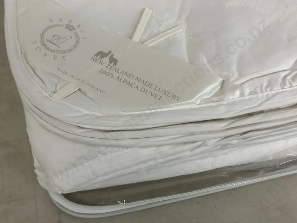 New Kapaca Alpaca Fibre Four Seasons Double Size Duvet Inner - Size 180 x 220cm Image 1++