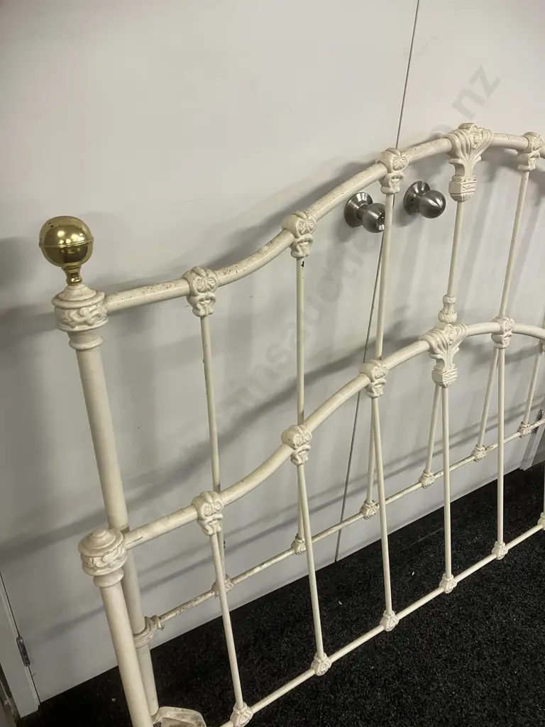 Cream Wrought Iron Bed Ends (No Rails). 122 x 154cm Image 1++