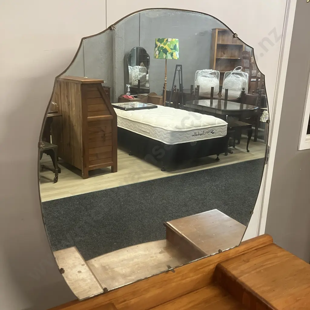 Solid Rimu Bow Front 5 Drawer Dressing Table, Drop Handles, Circular Mirror. H158 W106 D43cm Image 1++