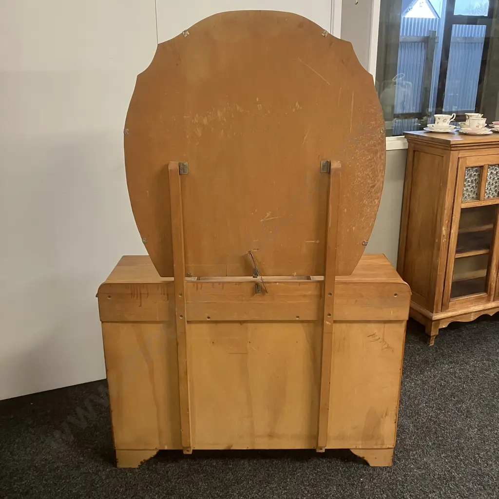 Solid Rimu Bow Front 5 Drawer Dressing Table, Drop Handles, Circular Mirror. H158 W106 D43cm Image 1++