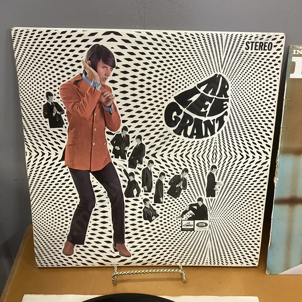 Rare Original LPs - New Zealand Pressings Mr Lee Grant 1967 CSDM6250 & Introducing Dinah Lee VP140 1964 Image 1++