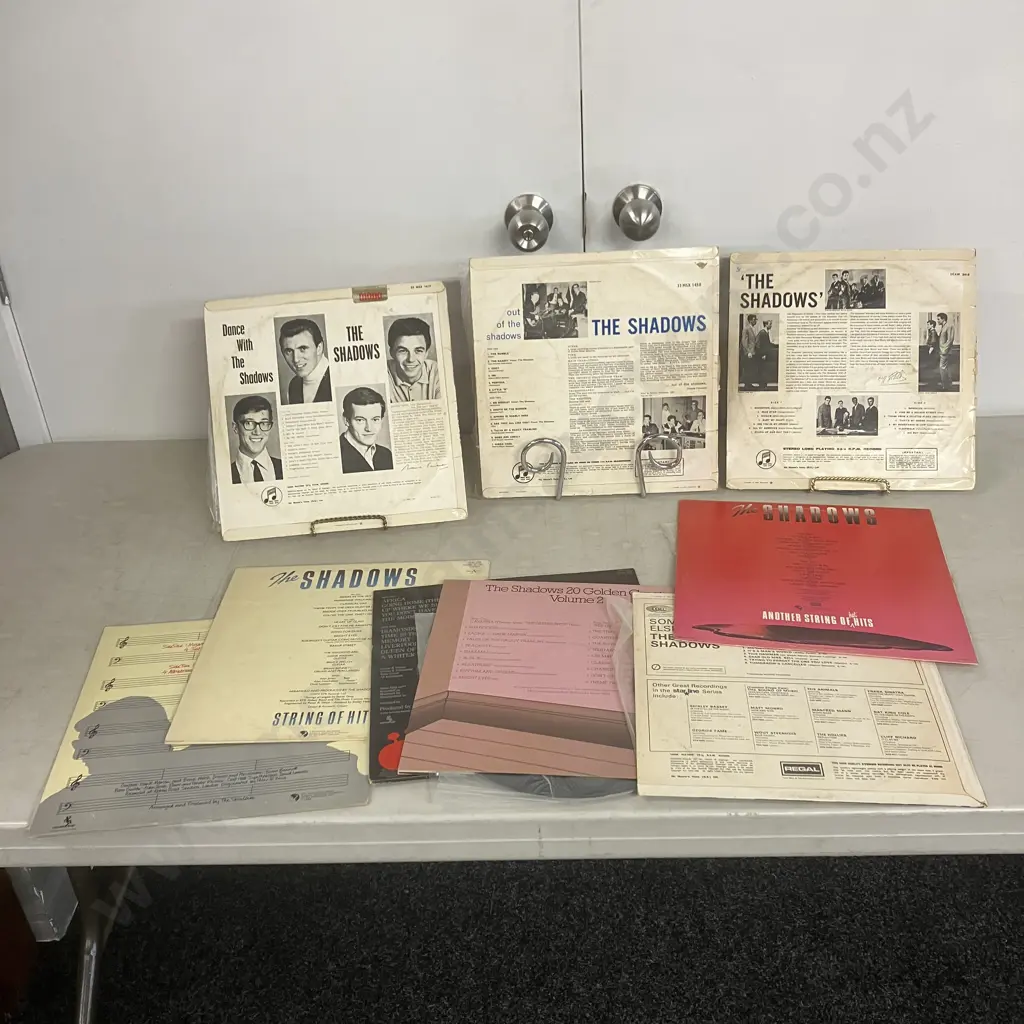 The Shadows LPS - The Shadows, Out Of The Shadows, Etc Sold With - 35 Image 1++