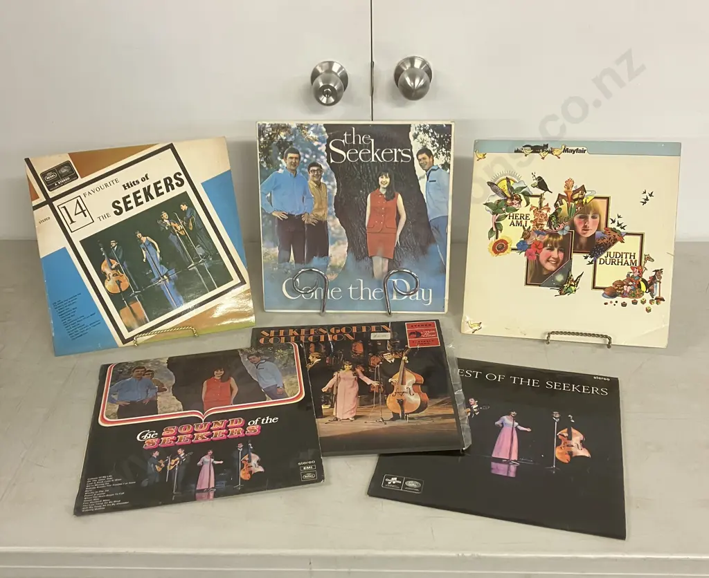 Lot of Five x The Seekers LPs With Judith Durhams' Here Am I - sold with 034 Image 1++