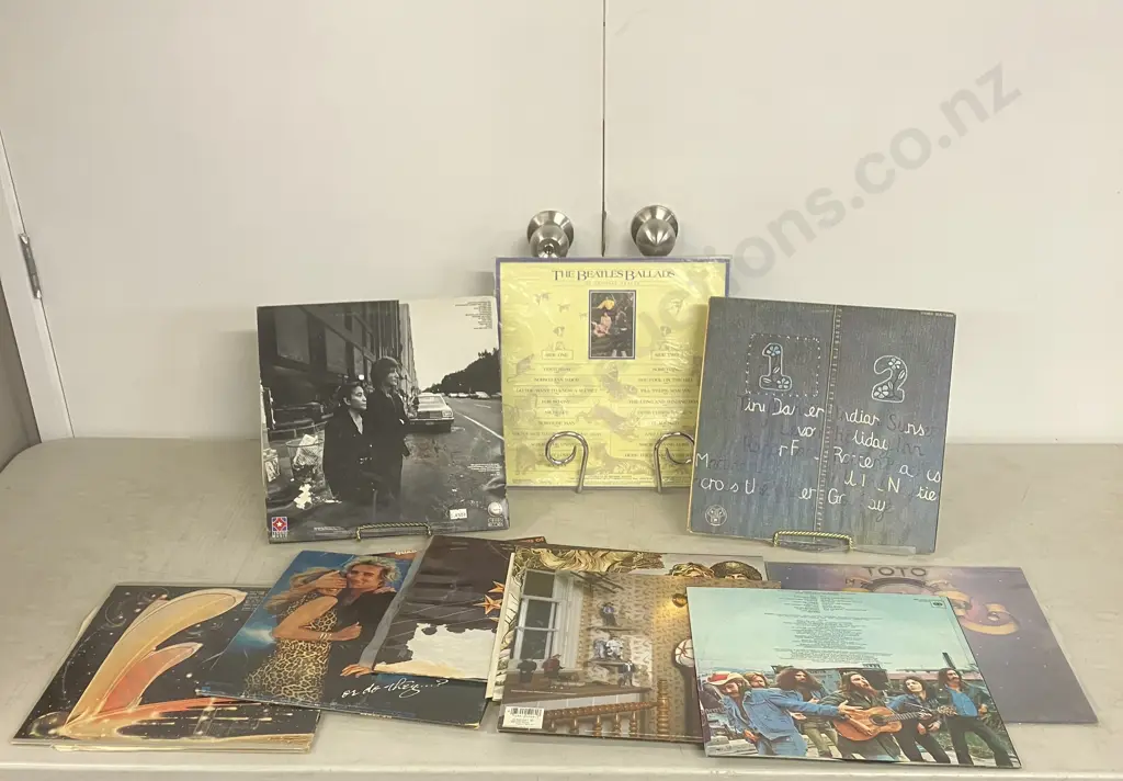 LPs x 11 - The Beatles Ballads, John & Yoko, Elton, ELO, Black oak Arkansas, Dr Hook, Toto Etc Image 1++
