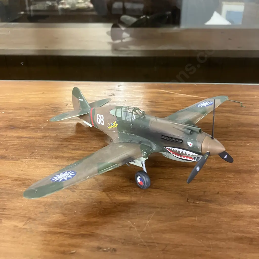 1:48 Curtiss P-40 Warhawk Chinese Airforce 68 Image 1++
