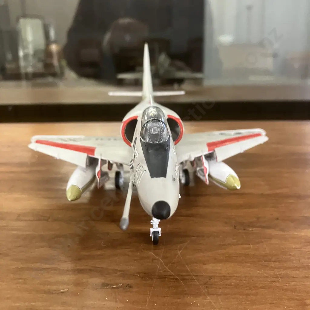 1:48 US Navy Douglas A-4C Skyhawk VA15 USS Forrestal 8543 Image 1++