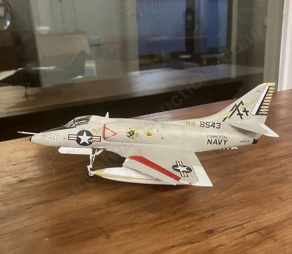1:48 US Navy Douglas A-4C Skyhawk VA15 USS Forrestal 8543 Image 1++