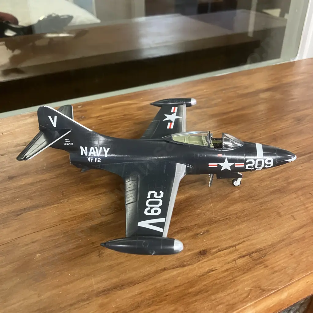 1:48 US Navy Grumman F9F-5 Panther Fighter Jet Model VF-112 Image 1++