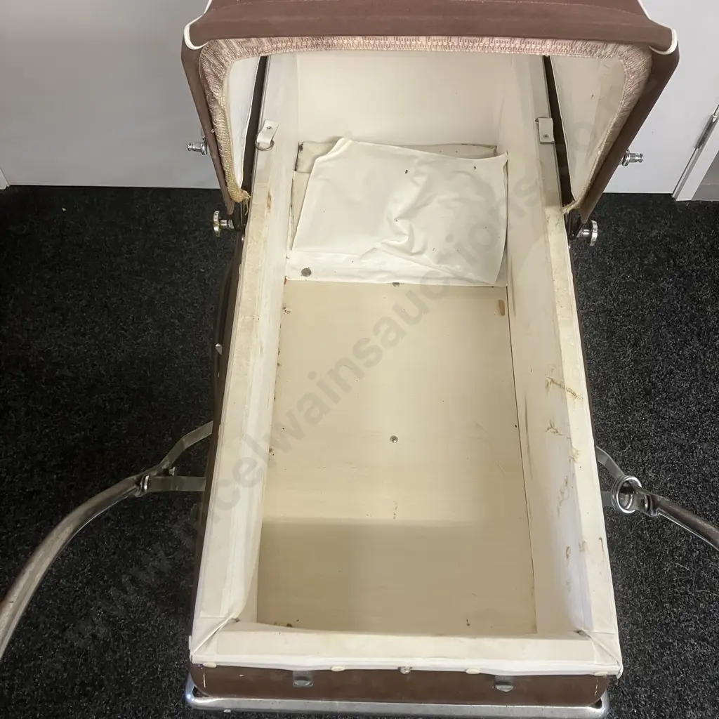 Vintage 1950's Pedigree Airstream Pram In Chocolate Brown & White Colours Image 1++