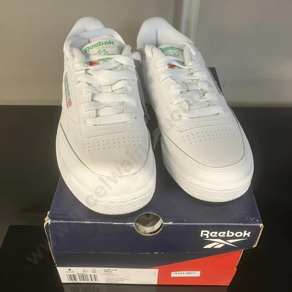 Reebok Club C 85 White / Green Tennis Style Mens Sneakers, Size UK3 EU34.5 Image 1++
