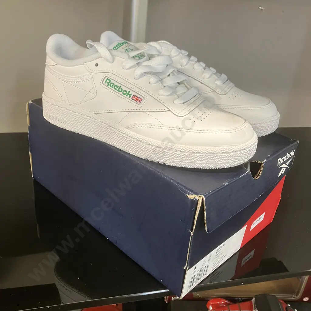 Reebok Club C 85 White / Green Tennis Style Mens Sneakers, Size UK3 EU34.5 Image 1++