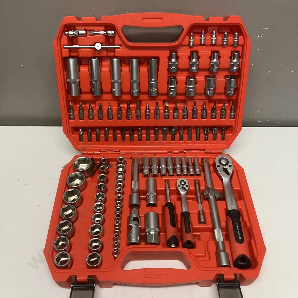 Fuller Pro 110 Piece Socket Set In Moulded Case Image 1++