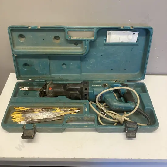 Makita 1200W Reciprocating Saw JR3050T In Moulded Case With Blades