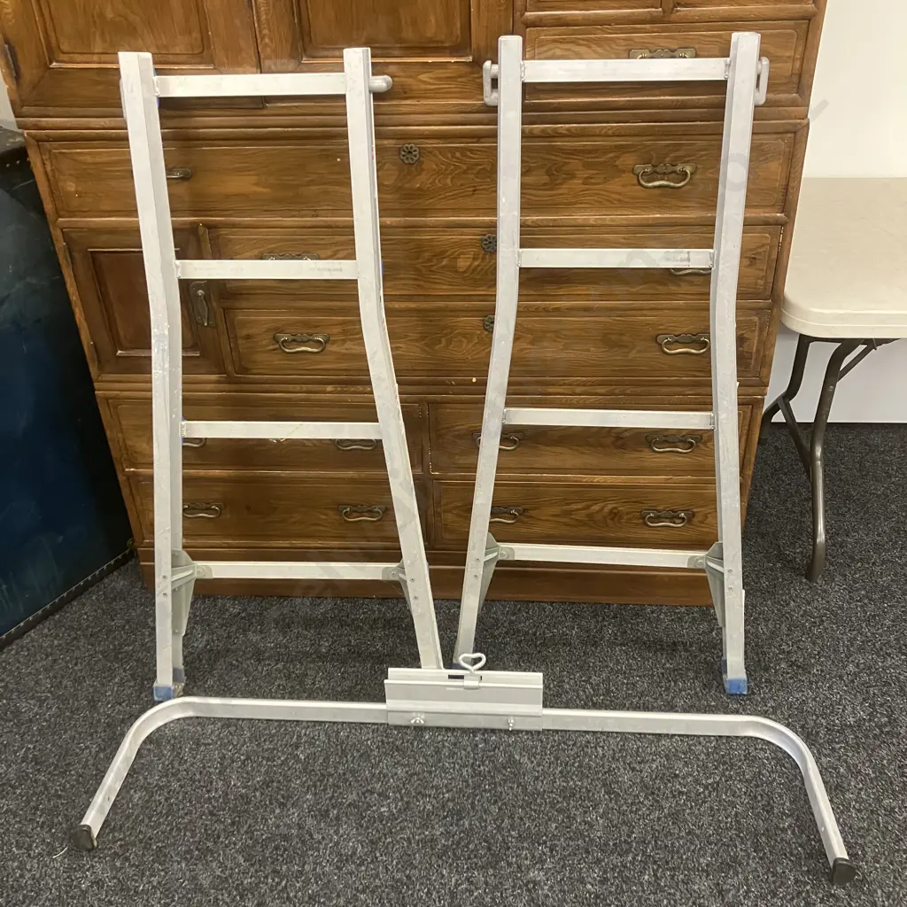 Transforma Ladder Wall Standoff (Models T24 & T33) & Pair of 125cm Ladders (For Model 24 - 4x4 Ladder) Image 1++
