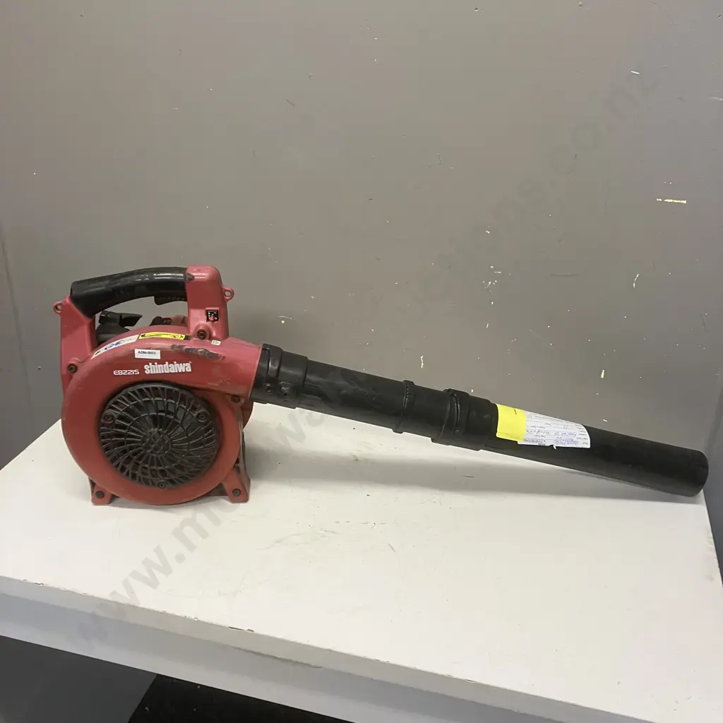 Shindaiwa Petrol Leaf Blower EB2215 With Incomplete Victa Line Trimmer TTS2226 AD Image 1++