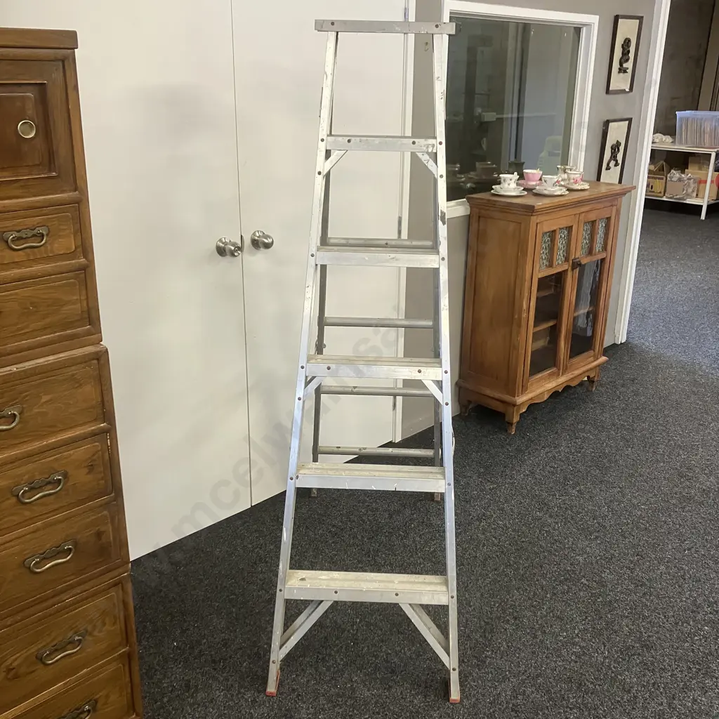 Aluminium Stepladder - 5 Step. H184cm Image 1++