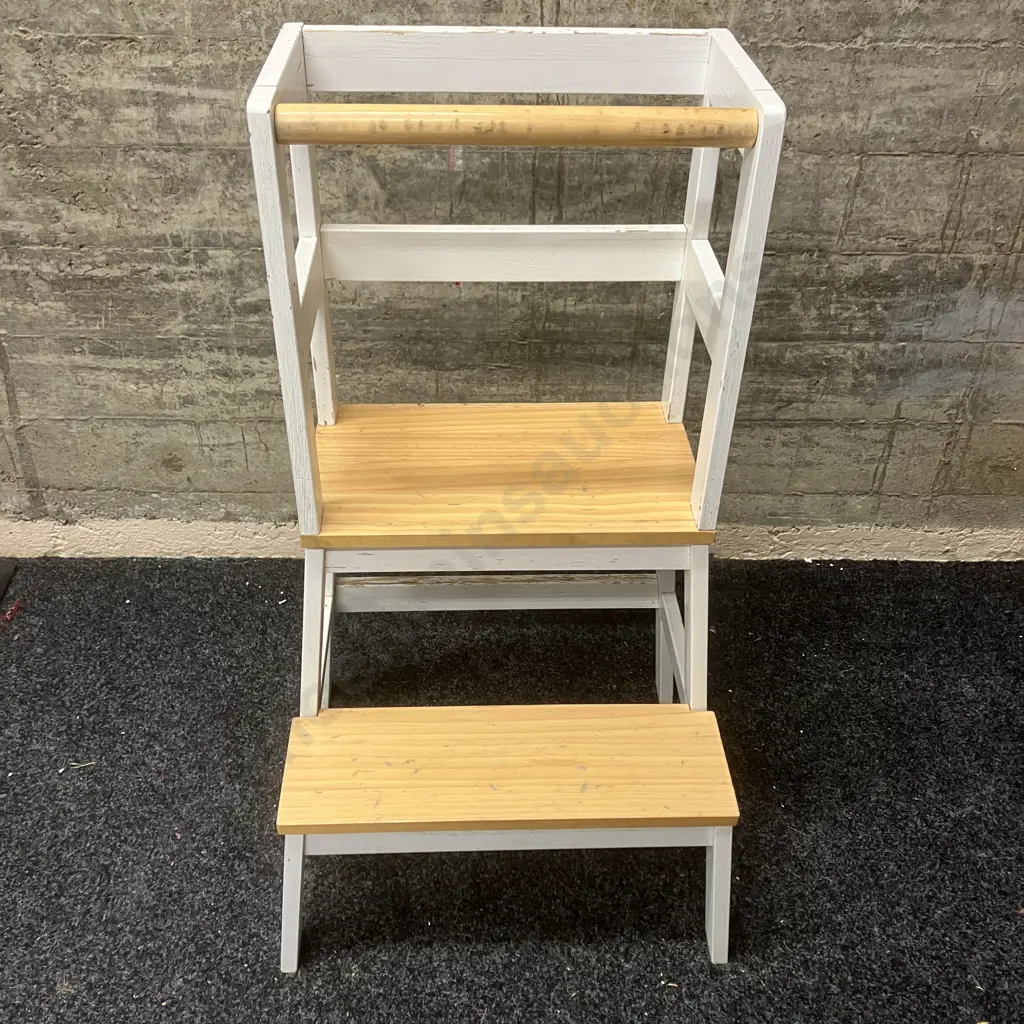 Kids Learning Tower. H90 W46 D40cm Image 1++