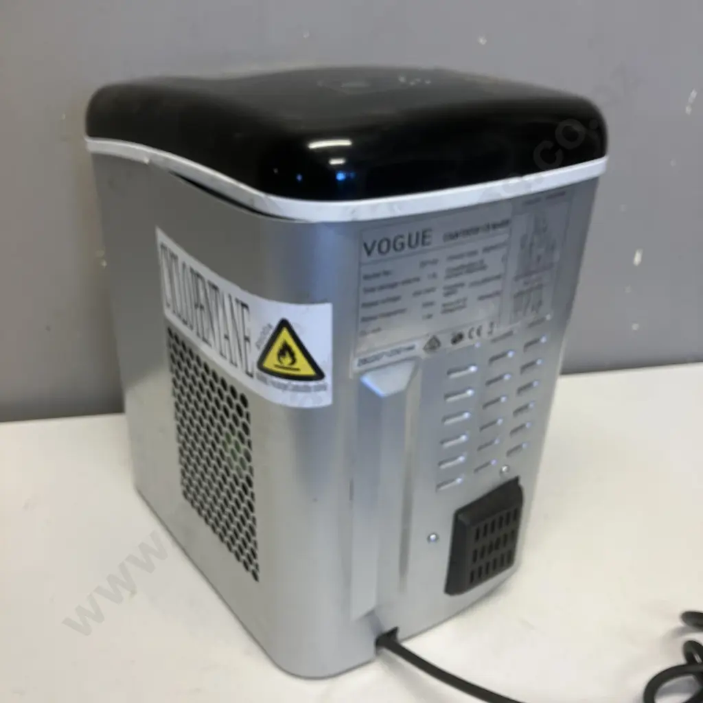 Vogue Countertop Ice maker Model 357120 Image 1++