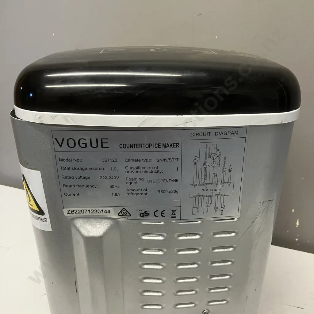 Vogue Countertop Ice maker Model 357120 Image 1++