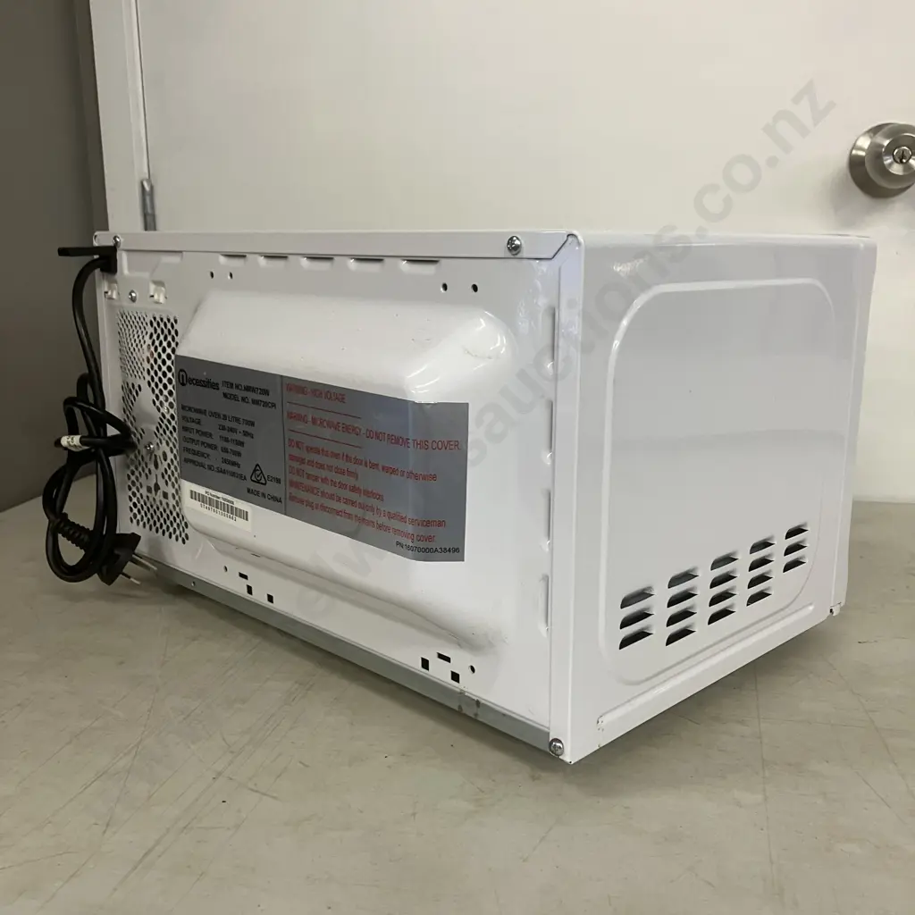 Necessities 20L 700W Manual Microwave Oven, Model NMW720W Image 1++