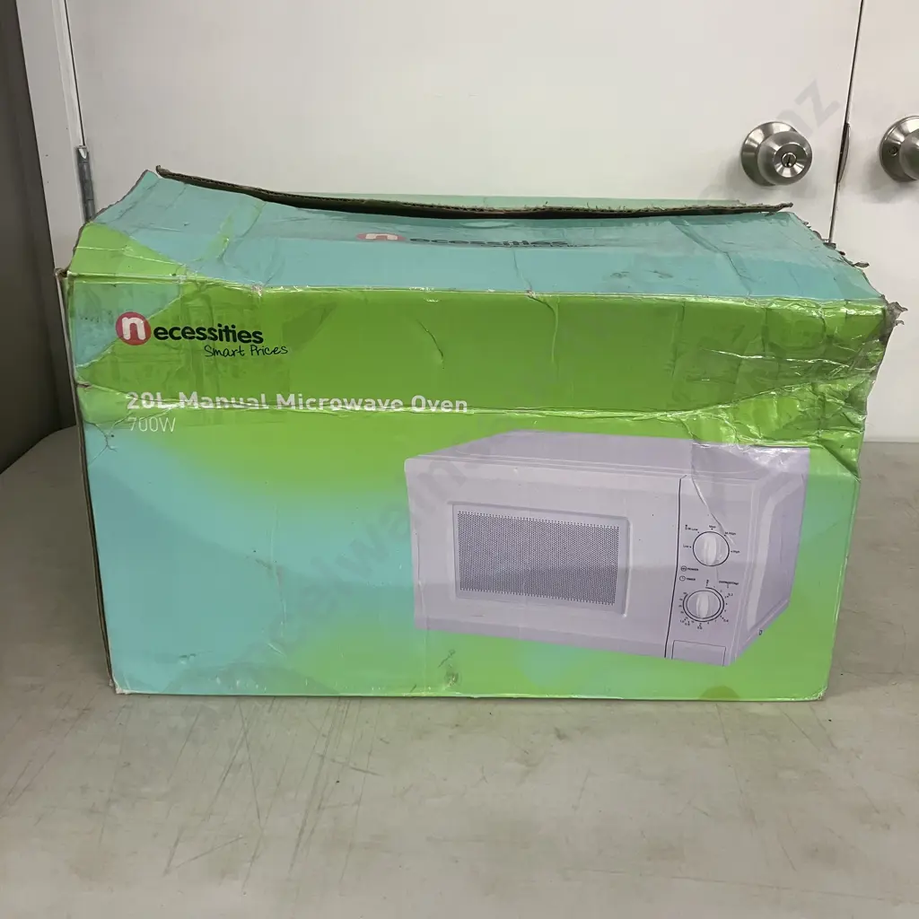 Necessities 20L 700W Manual Microwave Oven, Model NMW720W Image 1++