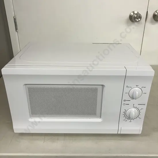 Necessities 20L 700W Manual Microwave Oven, Model NMW720W