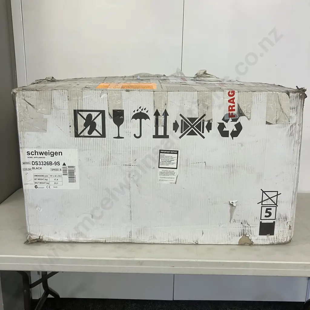 Schweigen Home Appliances Model DS3326B-9S Black Rangehood (As Is) -  Dosent Have a Motor Image 1++