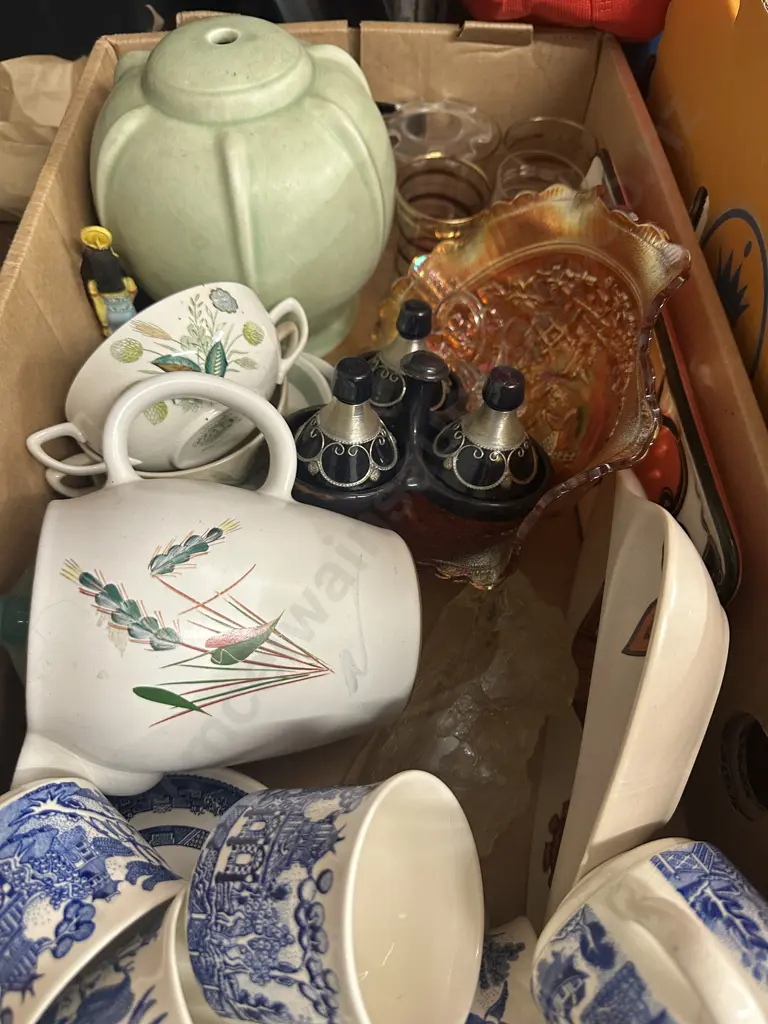Assorted China Items Including Denby Jug, Blue & White Flow Ware Etc Image 1++