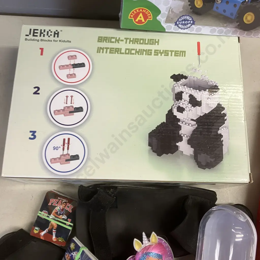 Box Lot Toys Image 1++