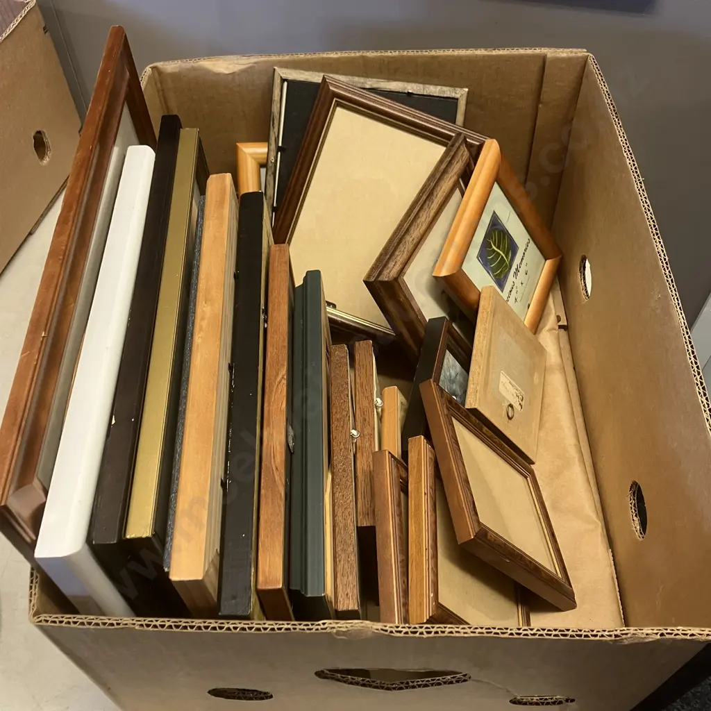 Box Lot Frames & Pictures Image 1++