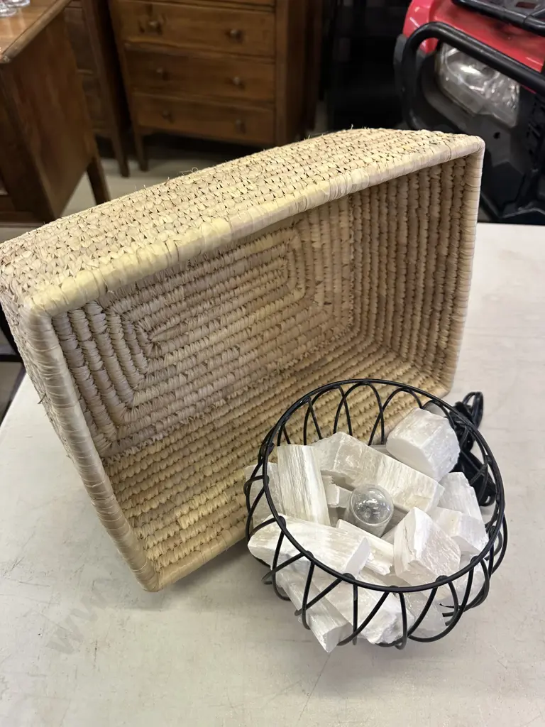 White Himalayan Salt Chunks Amore Lamp With Rectangular Rattan Basket Image 1++