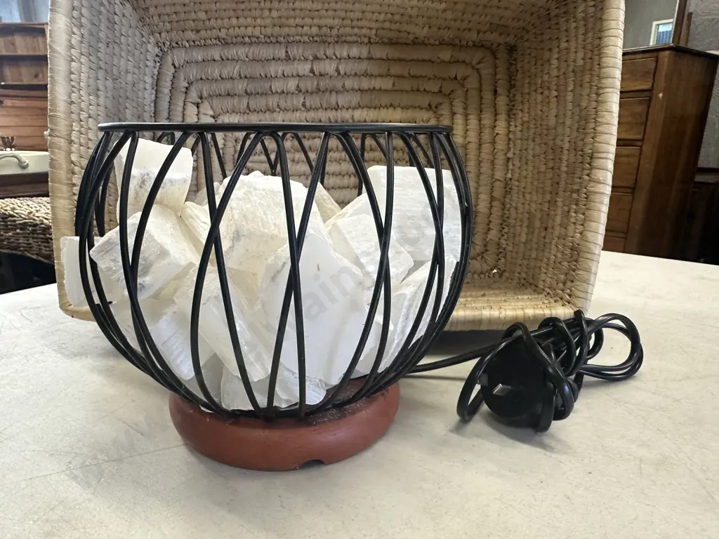 White Himalayan Salt Chunks Amore Lamp With Rectangular Rattan Basket Image 1++