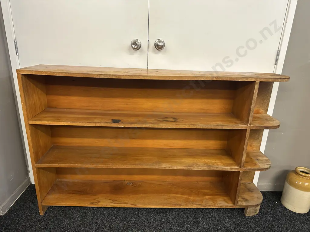 Retro Rimu 3 Tier Bookcase With Curved End. H91 W147 D26cm Image 1++