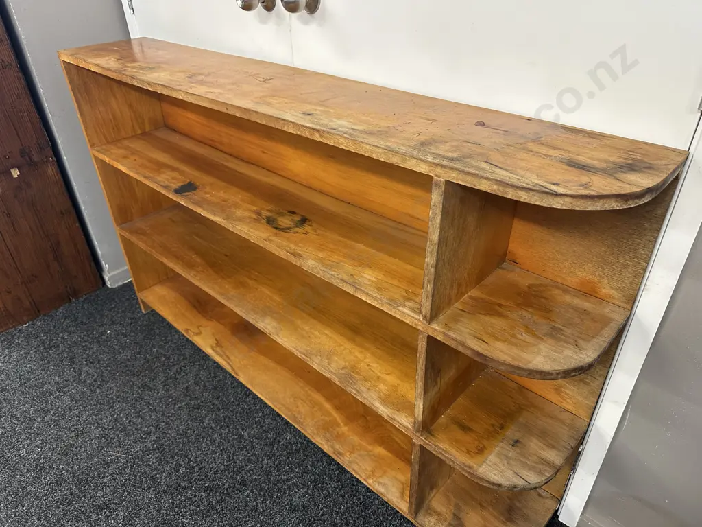 Retro Rimu 3 Tier Bookcase With Curved End. H91 W147 D26cm Image 1++