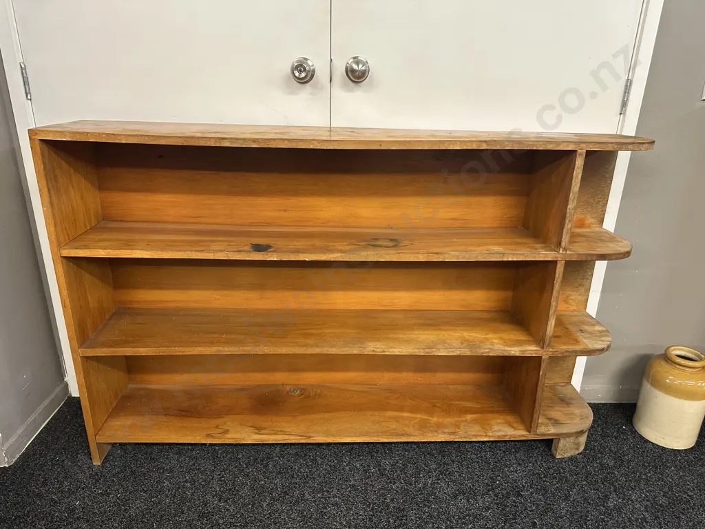 Retro Rimu 3 Tier Bookcase With Curved End. H91 W147 D26cm Image 1++