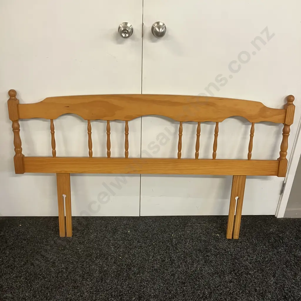 Wooden Headboard. 80 x 137cm Image 1++