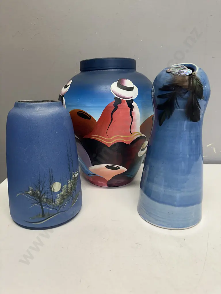 Blue Themed Vases x 3 Image 1++