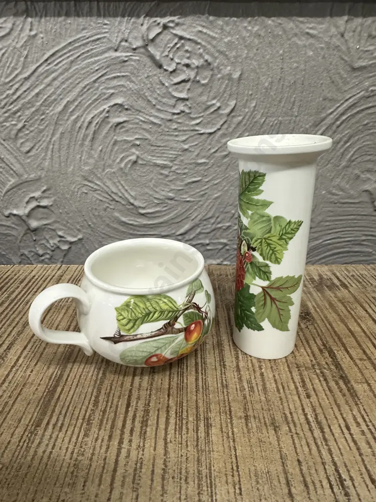 Portmeiron Pomana Coffee Mug & Vase Image 1++