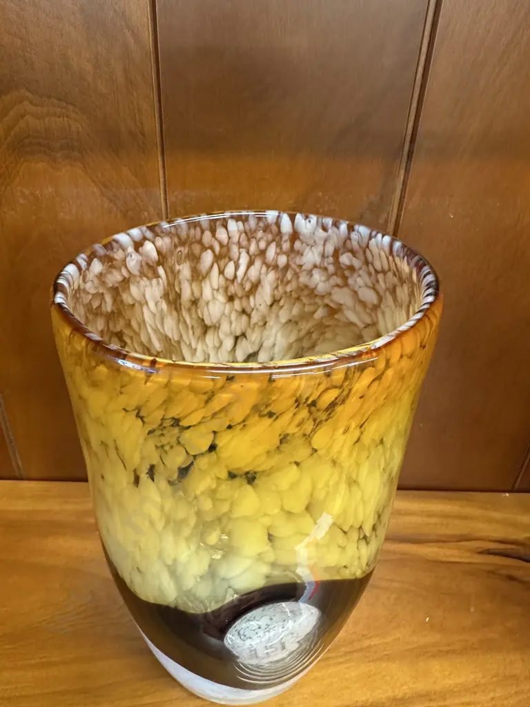 Hand Blown Decorative Glass Vase. H24cm Image 1++