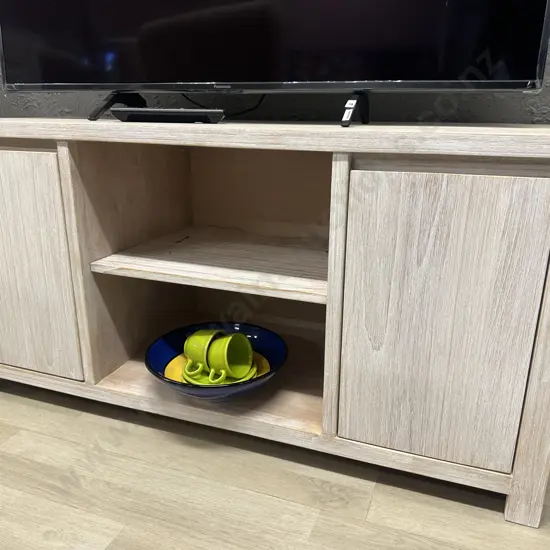 Ex Danske Mobler White Washed 2 Door TV Unit. H60 W120 D45cm