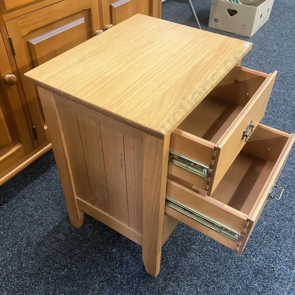 Wentworth Furniture (Aus) Oak Three Drawer Bedside, Ornate Metal Handles. H69 W52 D42cm Image 1++