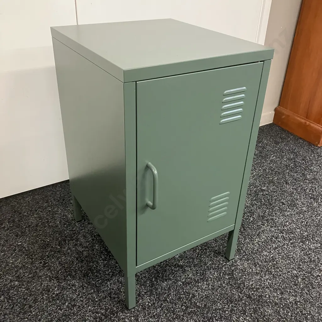 Sage Metal Single Locker. H60 W35 D40cm Image 1++