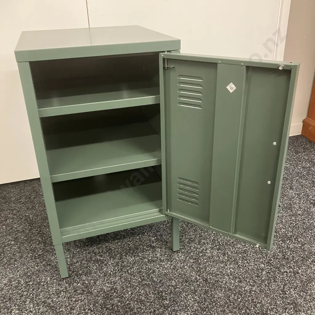 Sage Metal Single Locker. H60 W35 D40cm Image 1++