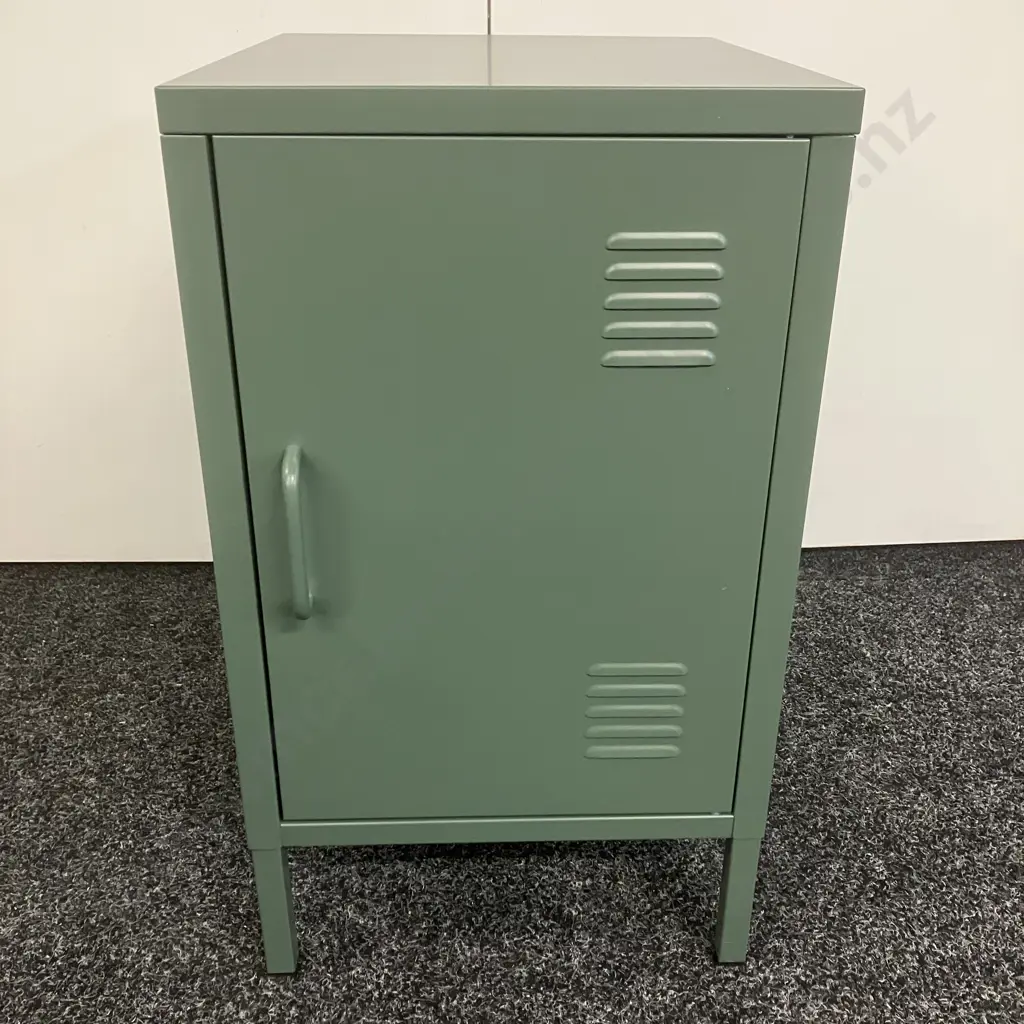 Sage Metal Single Locker. H60 W35 D40cm Image 1++