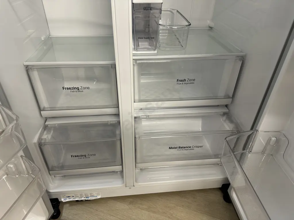 LG 668L Side by Side Fridge Freezer GS-L668PNL Non-Plumbed Ice & Water Dispenser, Stainless Steel Image 1++